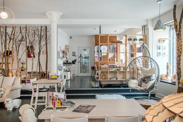 Comment aménager un coin lecture confortable avec du mobilier pratique