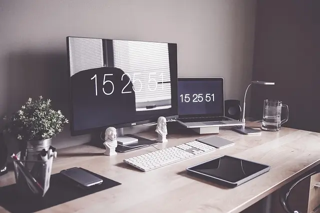 5 meubles pratiques pour optimiser un coin bureau efficace