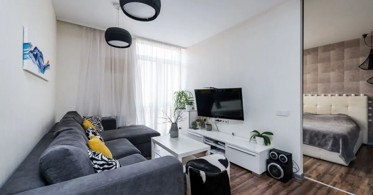 5 Meubles Pratiques pour Maximiser l'Espace dans Votre Salon
