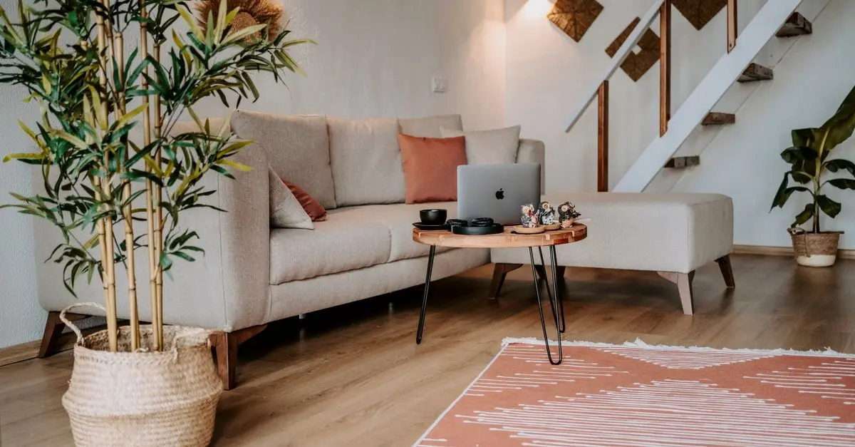Les Meilleurs Matériaux pour un Mobilier Pratique et Durable