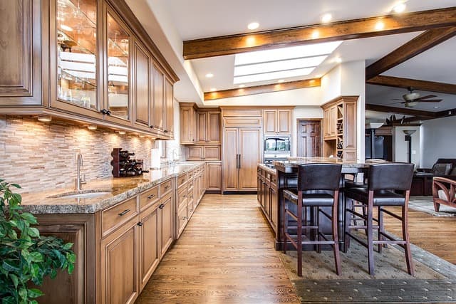 Comment choisir du mobilier pratique pour un coin repas fonctionnel