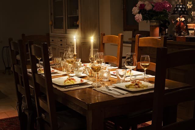 Comment choisir des meubles pratiques pour un coin repas fonctionnel