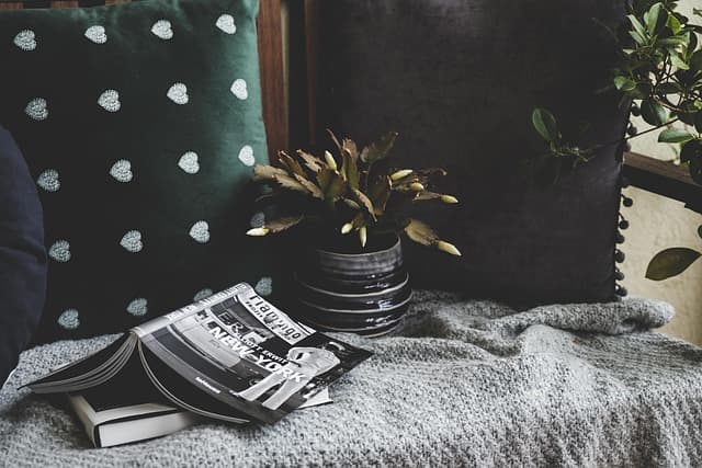Comment choisir des meubles pratiques pour un coin lecture confortable