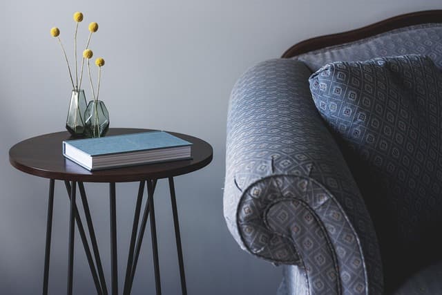 5 Meubles Pratiques à Adopter pour un Salon Accueillant