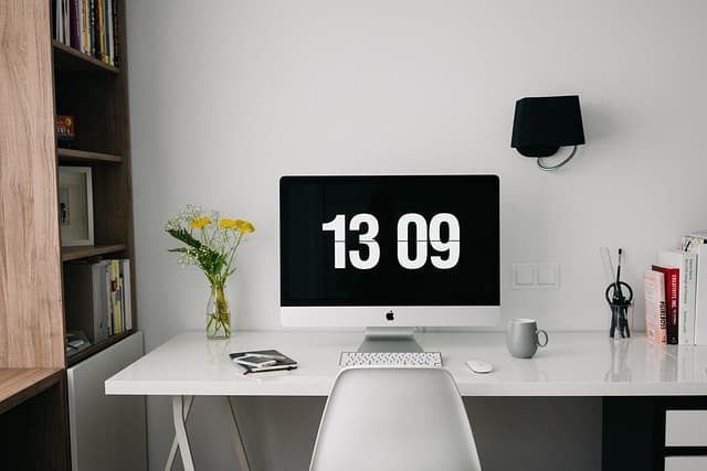 Comment créer un coin bureau pratique dans un petit espace